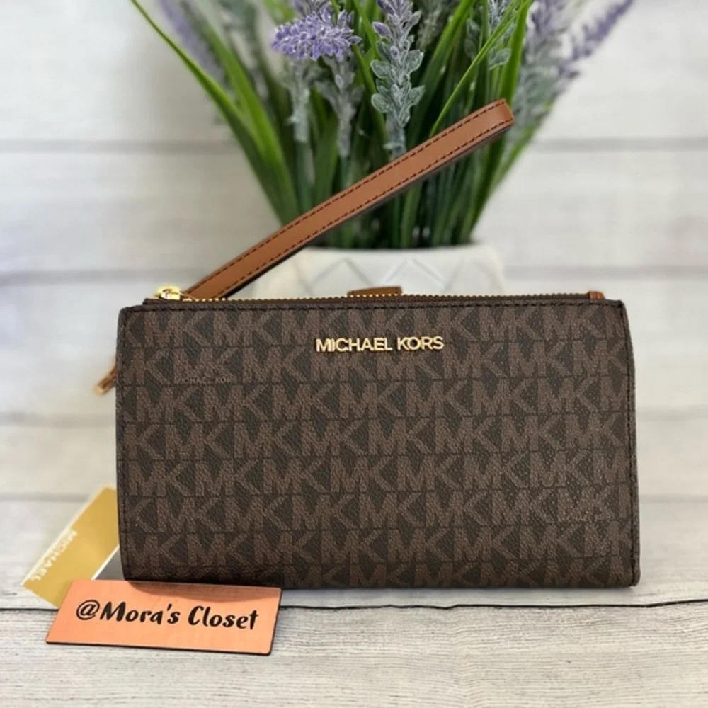 Michael Kors Double Zip Wallet-Wristlet - Picture 1 of 8